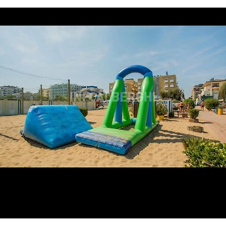 Hotel Silvana Beach Rimini Esterno foto