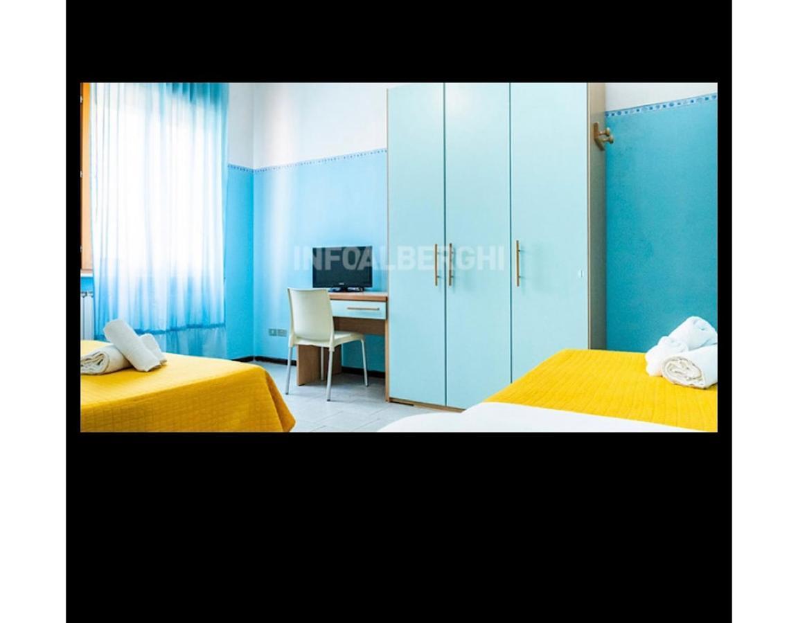 Hotel Silvana Beach Rimini Esterno foto