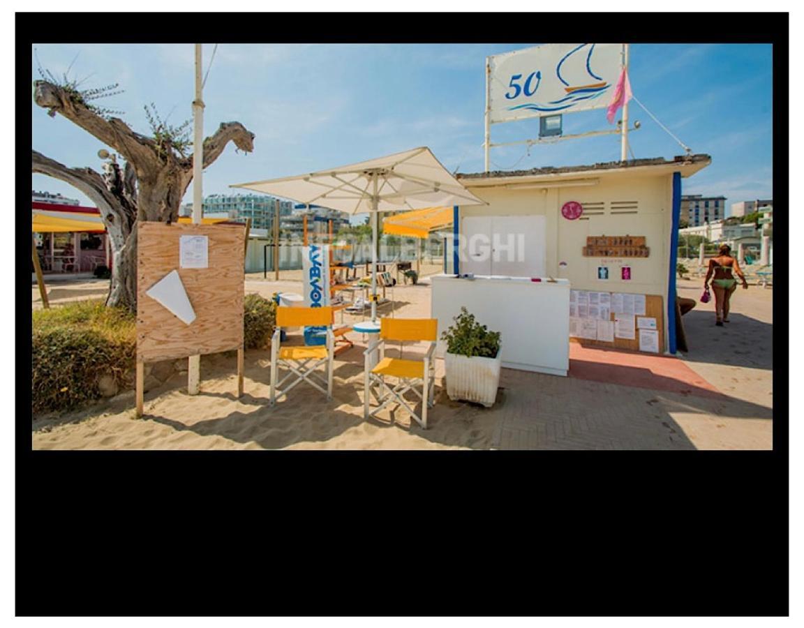 Hotel Silvana Beach Rimini Esterno foto